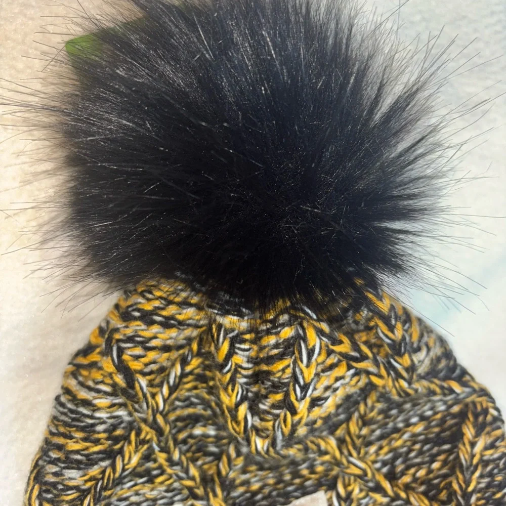 John Deere Black and Yellow Hat - Picture 5 of 7